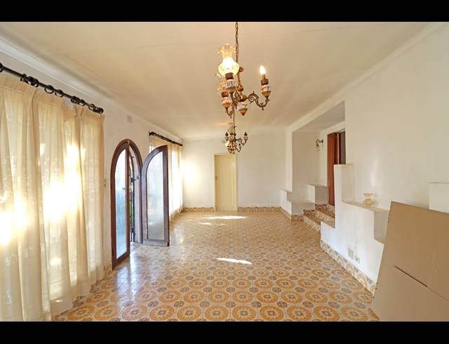 5 BEDROOM HOUSE FOR SALE IN ORANGE GROVE